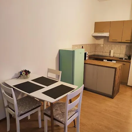 Ksenija 3 Apartamento